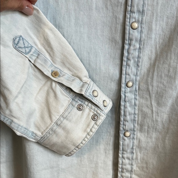 Guess Light Blue Denim Button-Up Cotton Shirt, Size XL - Picture 4 of 10